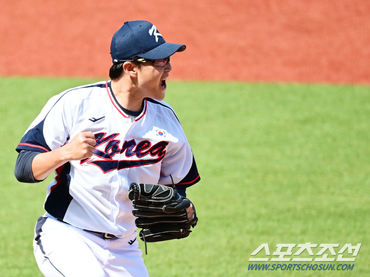 "KS 경험 많으시잖아요" 김태형 감독 맞이한 안경에이스의 진심 [인터뷰…