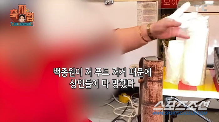 "백종원이 문제다". '축제 심폐소생' 나선 백종원에 상인들 불만…"명맥…