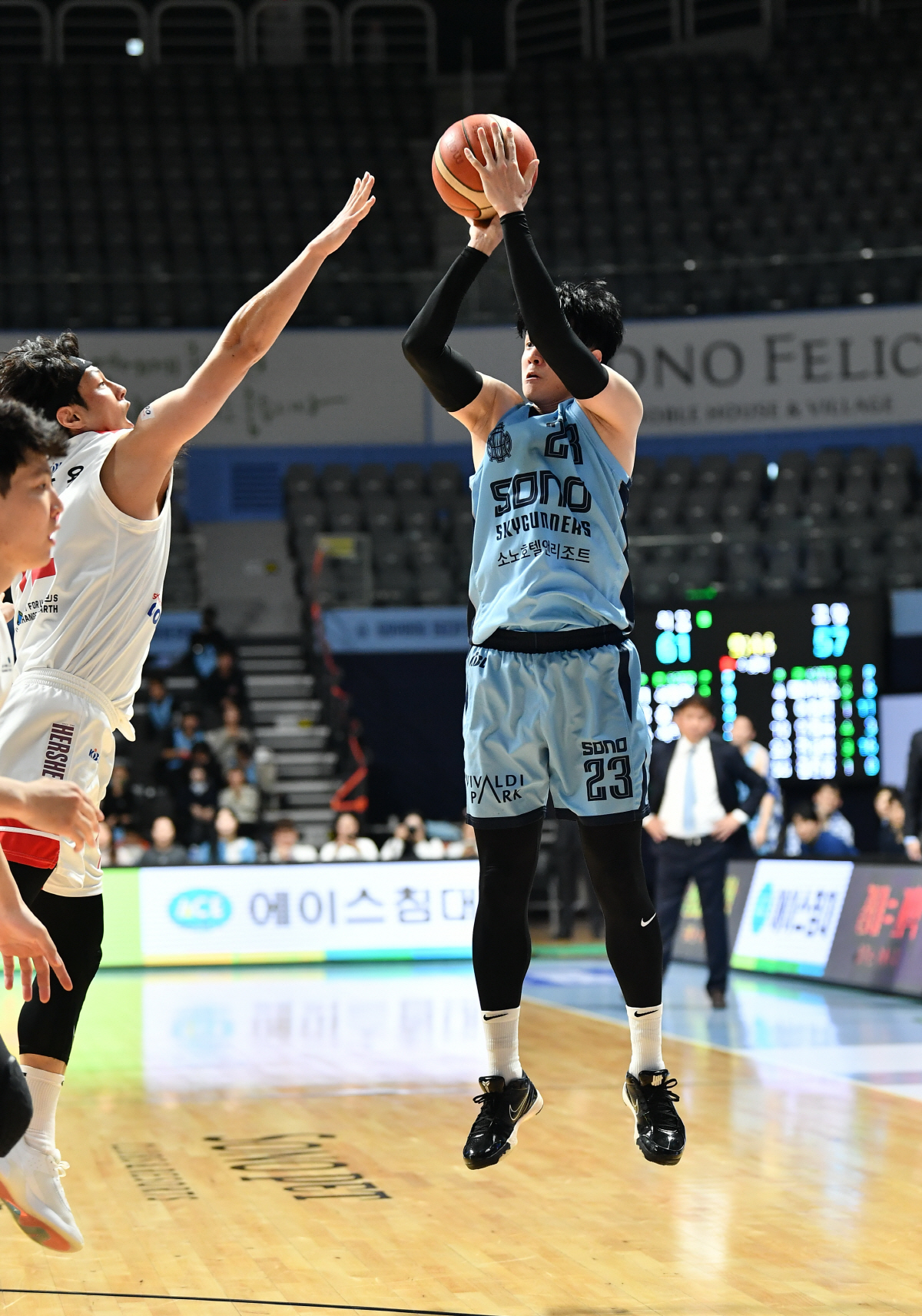 [현장분석] 김승기 감독의 히든 카드 '대 워니 저격용 트랩', SK는 …