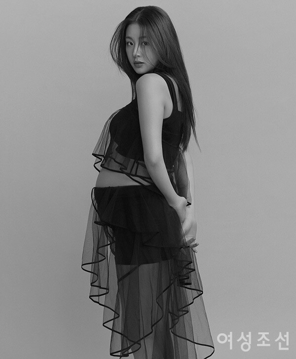 '둘째 임신' 강소라 "육아 방송 출연? 가능성 열어두고 있어" [화보]