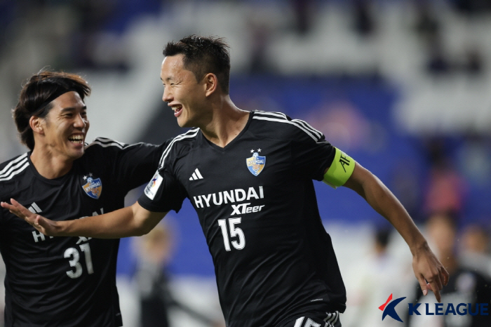 [현장리뷰]'루빅손 멀티골+김태환 퇴장 악재' 울산 현대, 조호르 3대1…