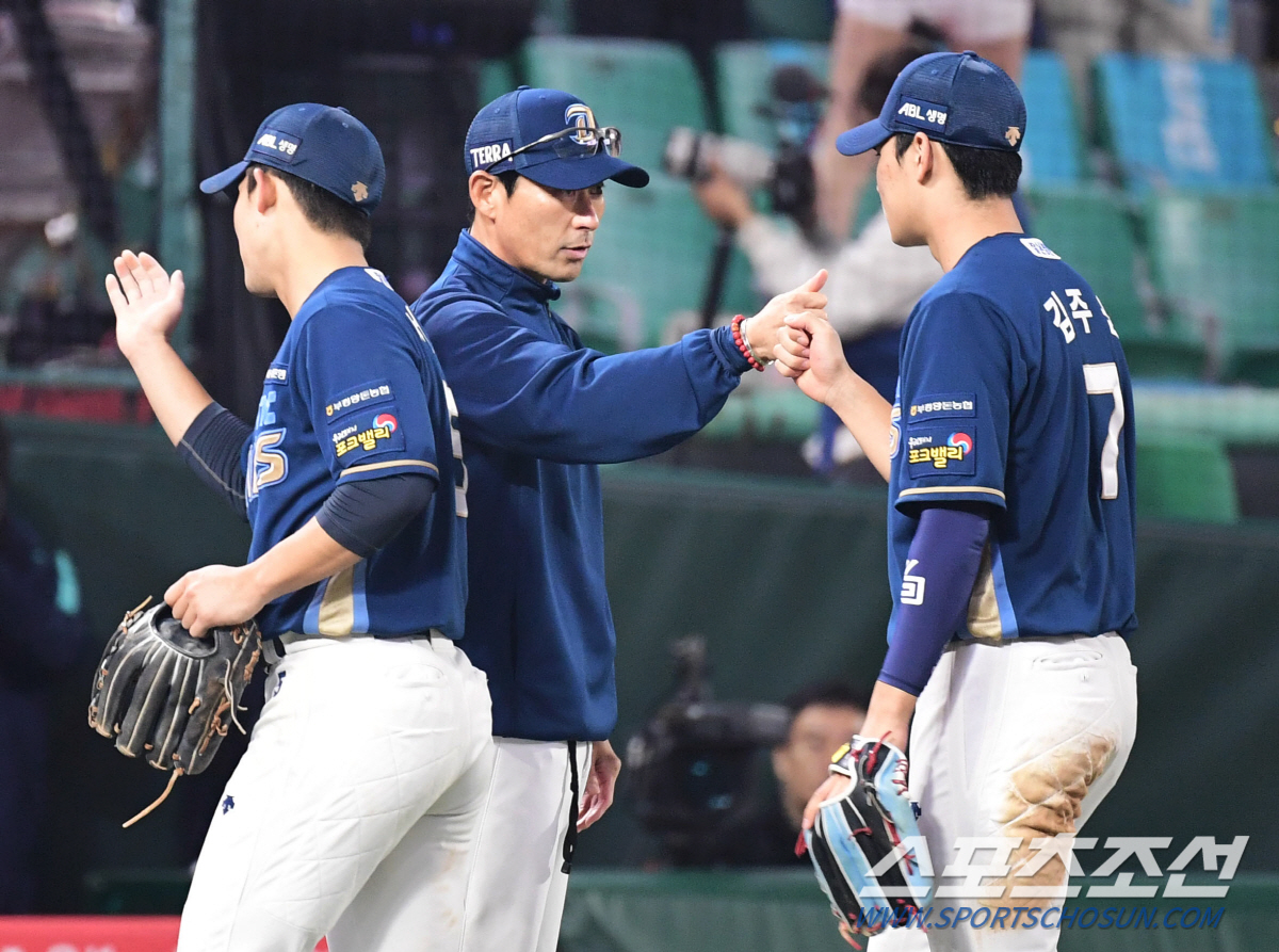 [준PO3 라인업]'시리즈 끝낸다' NC, 승리 라인업에서 1루수만 교체…