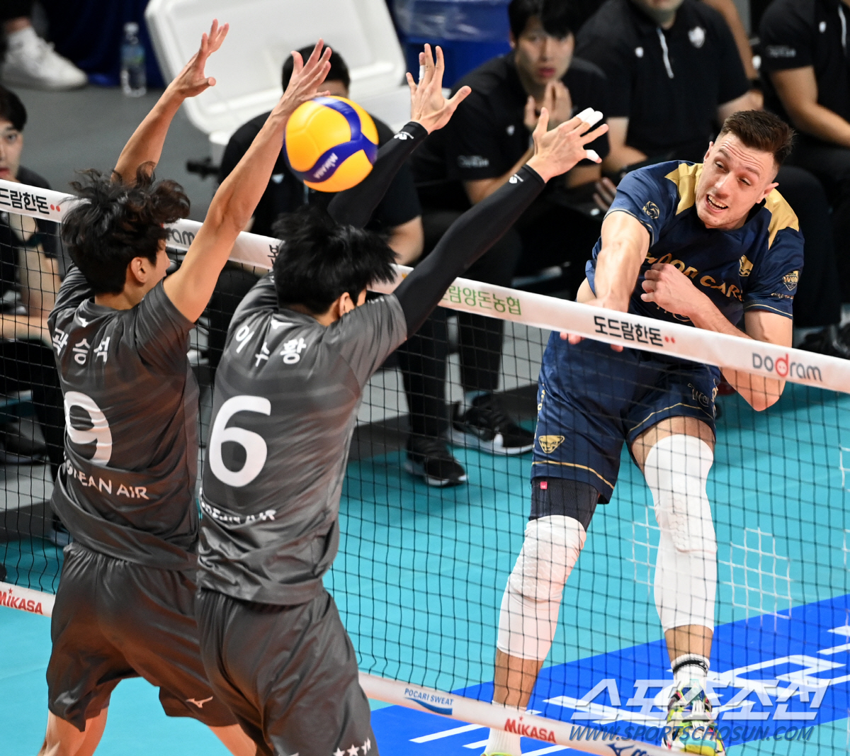 이제는 '新영철', 통산 277번째 승리 달성…'듀스 세트만 세 번' 우…