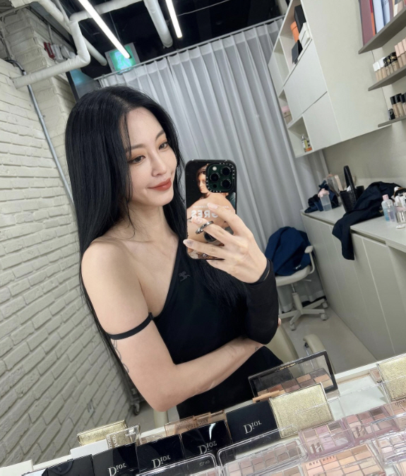 한예슬, '♥공개 연애 3년차' 얼굴에서 느껴지는 안정감+물오른 고혹미