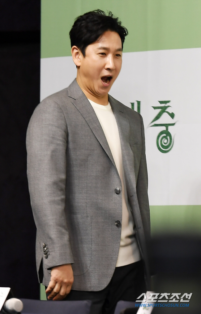 '마약 혐의' 이선균도 광고 배상액 100억 대…"유아인 보다 후폭풍 강…