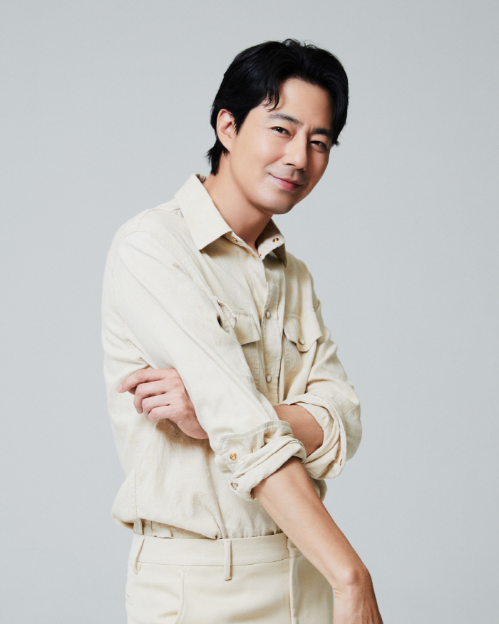 [SC줌人] "돈독 빼기 위해 기부 시작"…'밀수→무빙' 훨훨 날았던 조…
