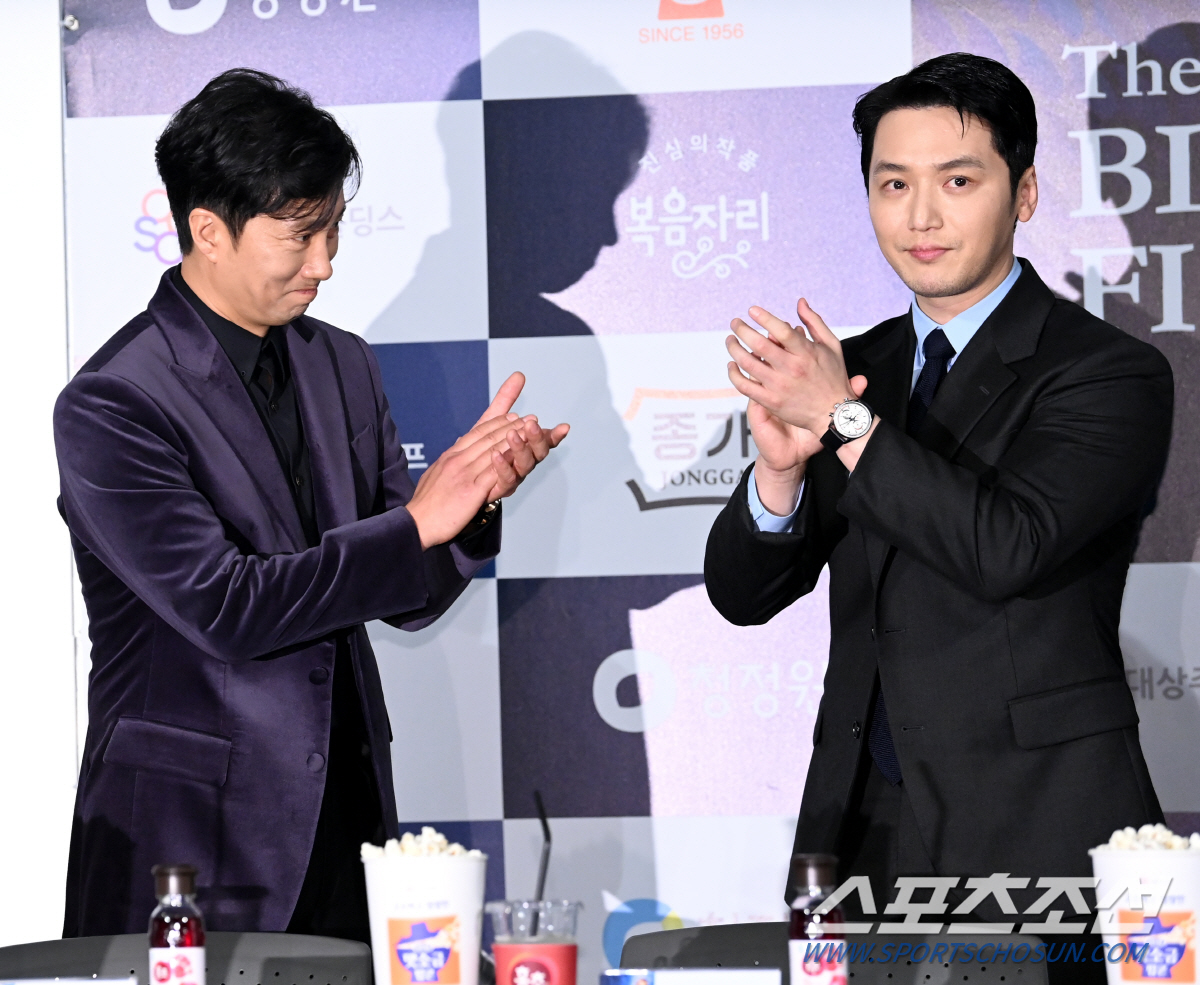 '청룡 핸드프린팅' 변요한 "'삼식이 삼촌' 촬영? '한산'과 달라…자주…