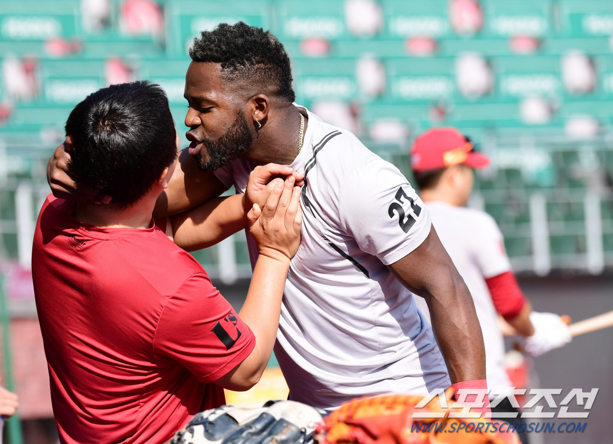 [준PO3 라인업] 벼랑끝 몰린 SSG, '강한 2번' 에레디아 출격→최…