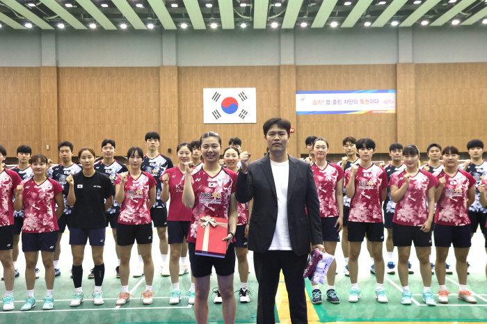 '스승의 은혜' 실업배드민턴연맹 회장의 기발한 취임식…아시안게임 성공 기…