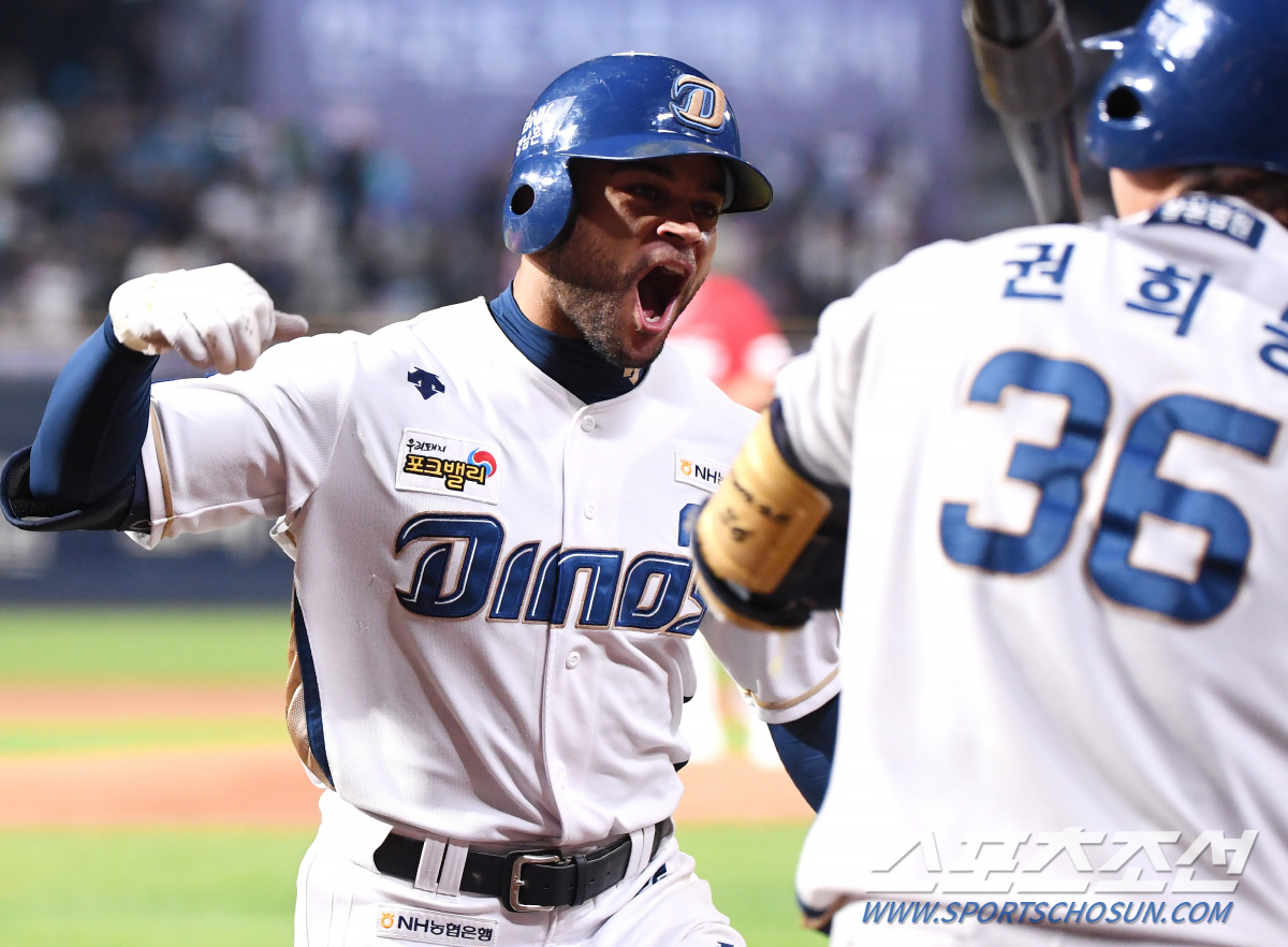 최정 만루포에 절망했나요? NC엔 '슈퍼히어로'가 있었다 [준PO3 히어…