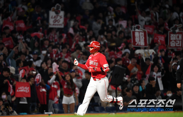 '2회 무슨 일이?' SSG 최정 역전 만루포에 재역전 스리런포로 응수한…