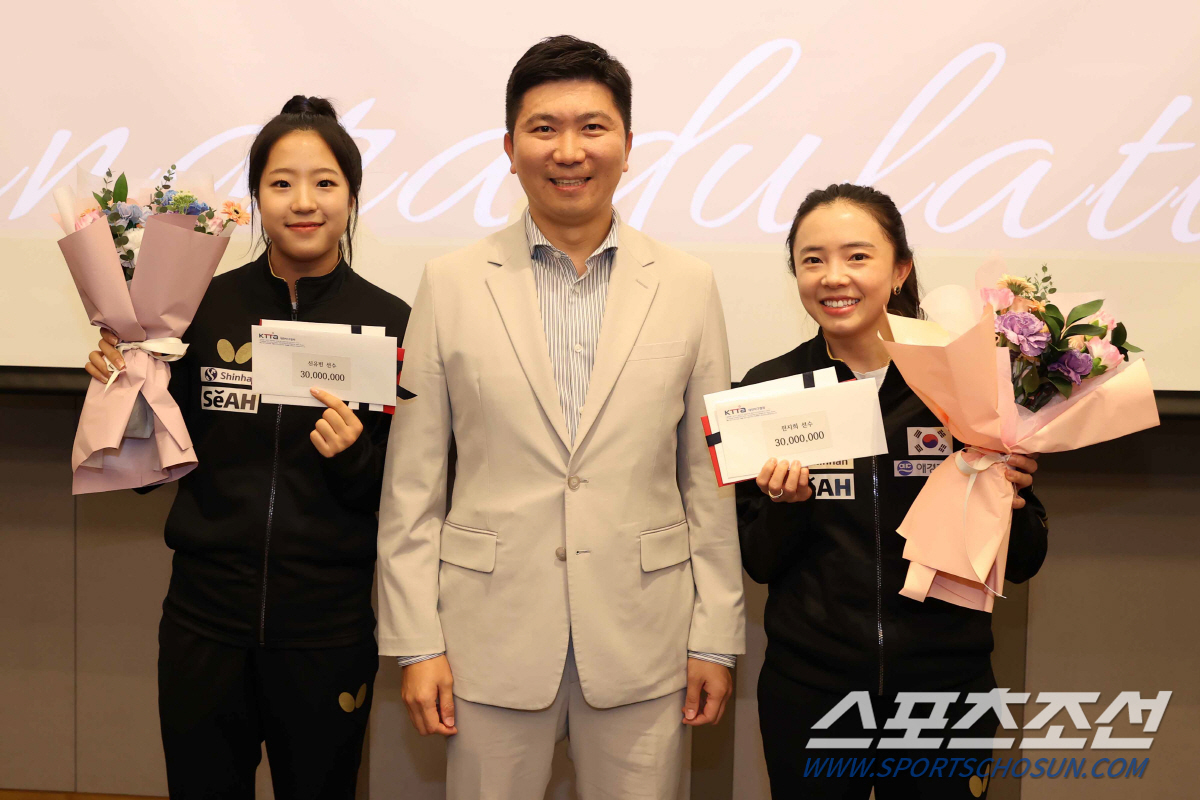 "신유빈X전지희 21년만의 金,역대 최고 포상금 각3000만원!"탁구협회…