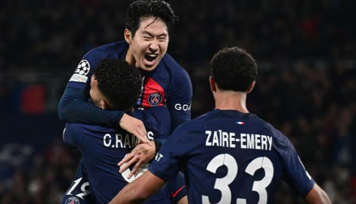[UCL리뷰]'이강인 PSG 데뷔골!' PSG, AC밀란에 3대0 승리!