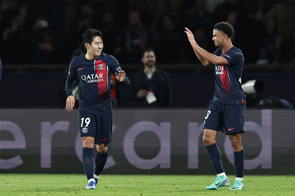 '폼 미쳤다' PSG 입단 첫골&UCL 데뷔골 폭발! 이강인, 주전 경쟁…