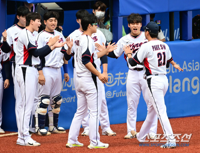 일본은 WBC 우승 멤버 4명을 키웠다, APBC 부담 없는 대회? 절대…