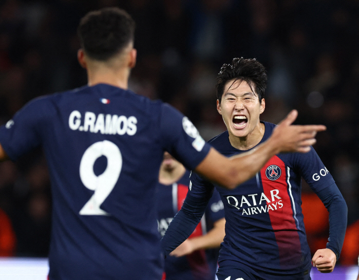 메시 대신 플레이메이커에 해결사 본능까지…PSG 흔드는 이강인, 전성시대…