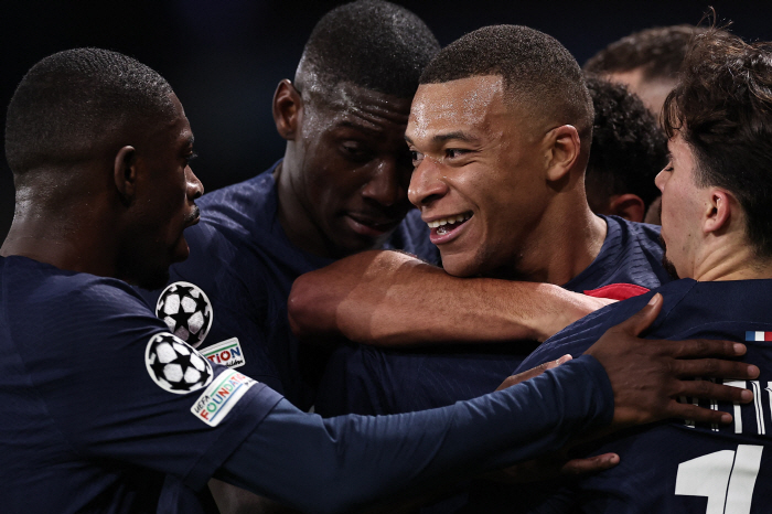 'A매치에 이어 UCL+PSG 데뷔골까지' 이강인의 '마법 같은 ' 10…