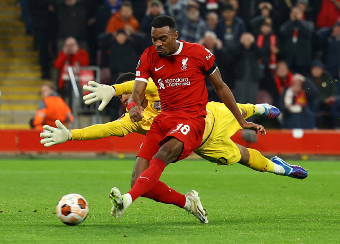 '엔도 데뷔골' 리버풀, 툴루즈에 5-1 대승 'UEL 3전승 조 선두'…