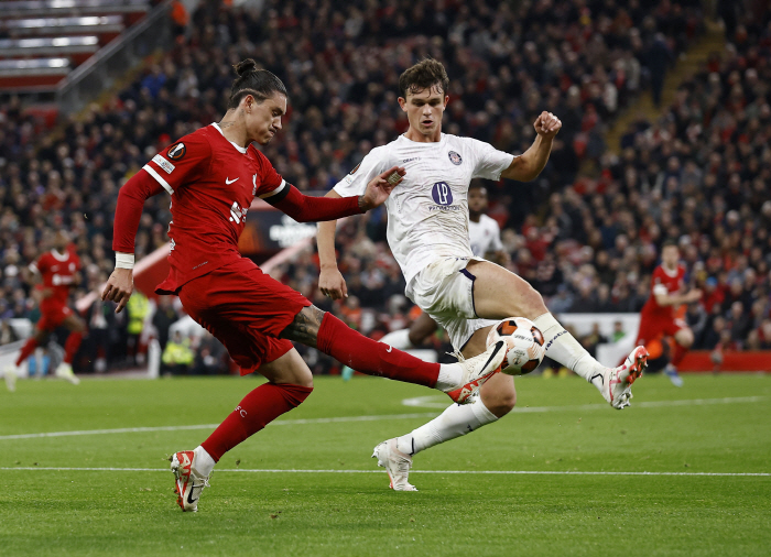 '엔도 데뷔골' 리버풀, 툴루즈에 5-1 대승 'UEL 3전승 조 선두'…