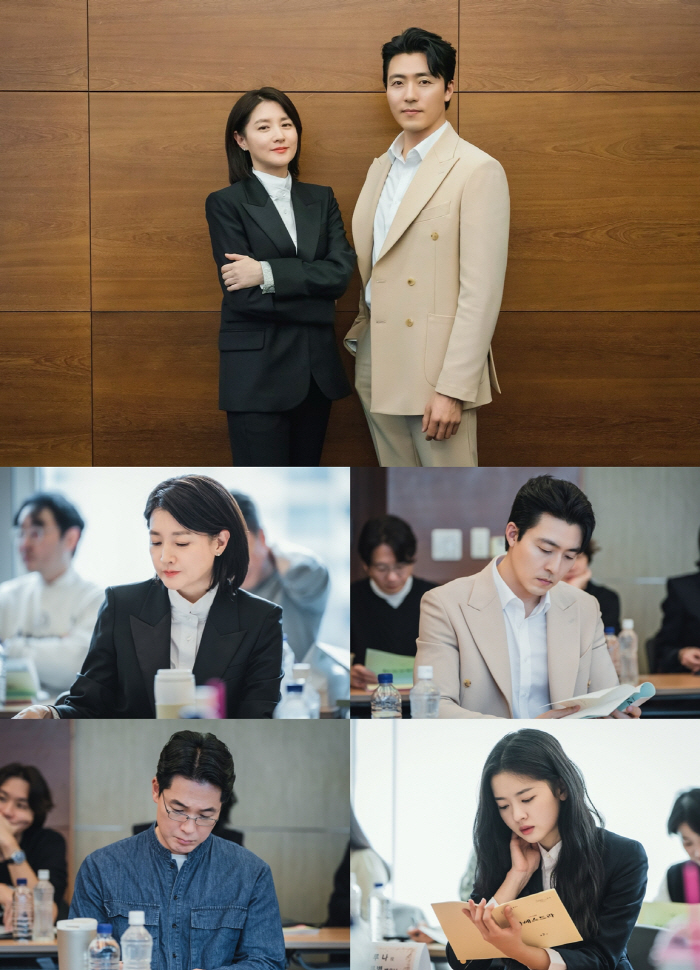 이영애 카리스마 압도적..'마에스트라' 대본리딩 현장 공개