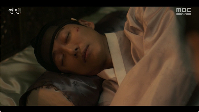남궁민, ♥안은진 마음 확인..손 잡고 잠든 모습에 말없이 미소 (연인)