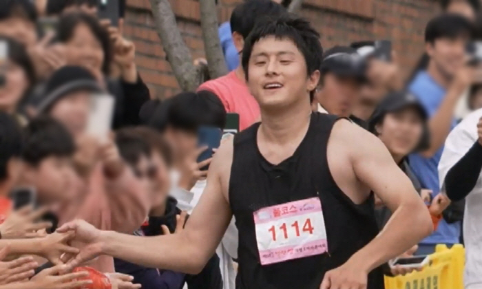 기안84 "그분들 없었으면 택시 불렀다"…'러닝84'를 울컥하게 만든 순…