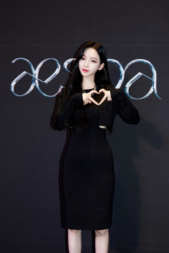 카리나 "싸우고 안 맞는 K팝 그룹 많아" 발언…'경솔vs문제無' 갑론을…