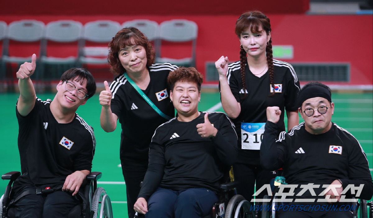 [항저우]21년 국가대표 정호원 또 금메달…한국 보치아 마지막 날 두차례…