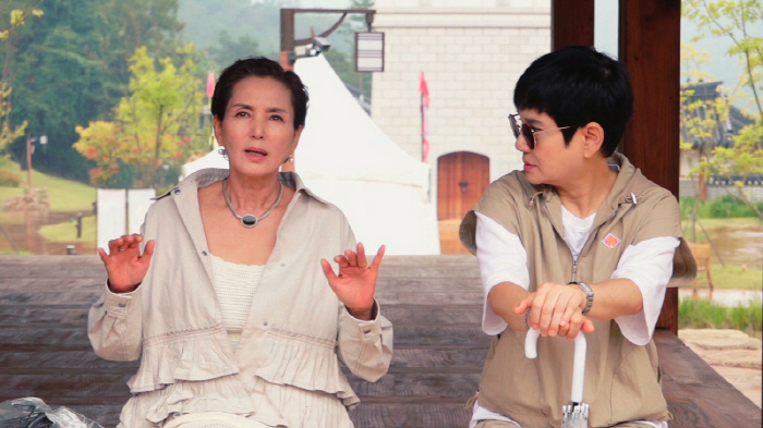 안소영 "50대 때 찍은 누드 사진 남동생이 촬영..80대 누드 사진전 …
