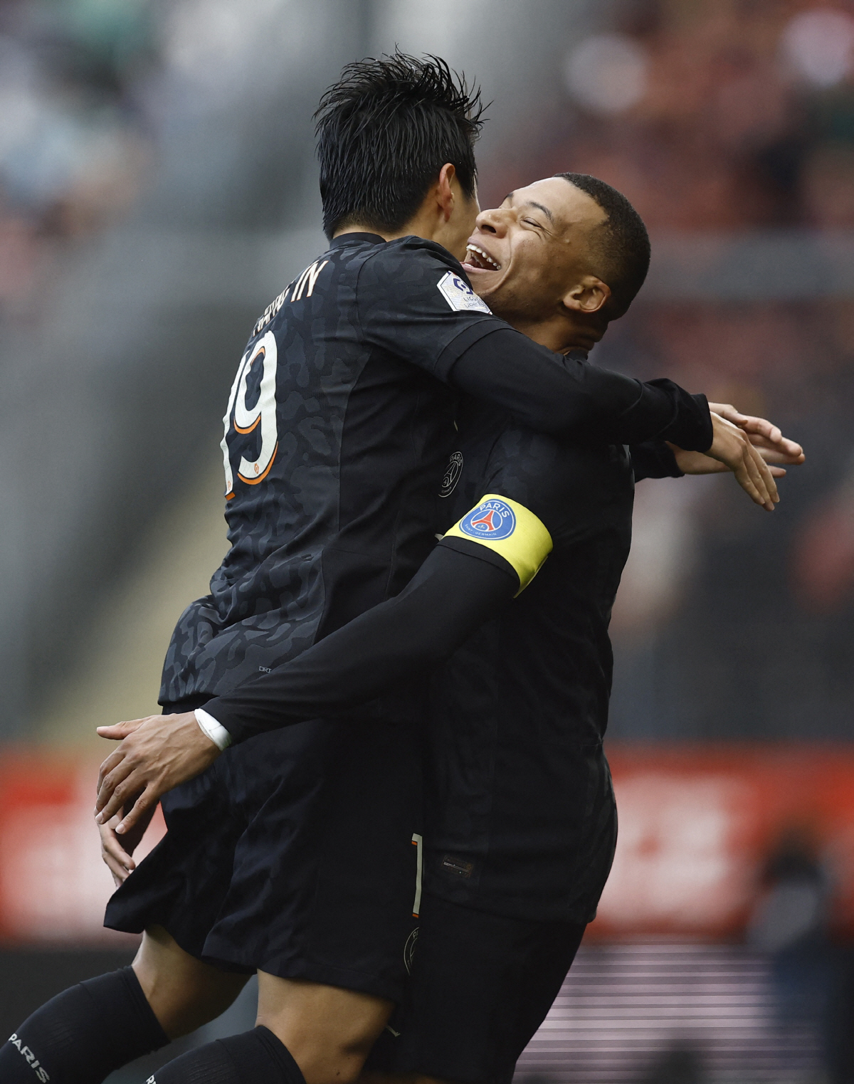 '2경기 연속 공격포인트' 이강인 리그1 첫 도움+음바페 골 폭발 PSG…