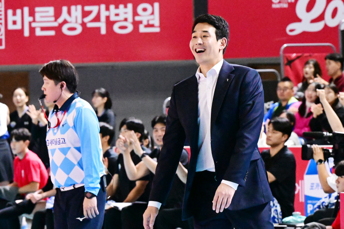 "실력을 믿어라!"…2위 리버스 스윕→1위 셧아웃, 초반 대약진 '정관장…