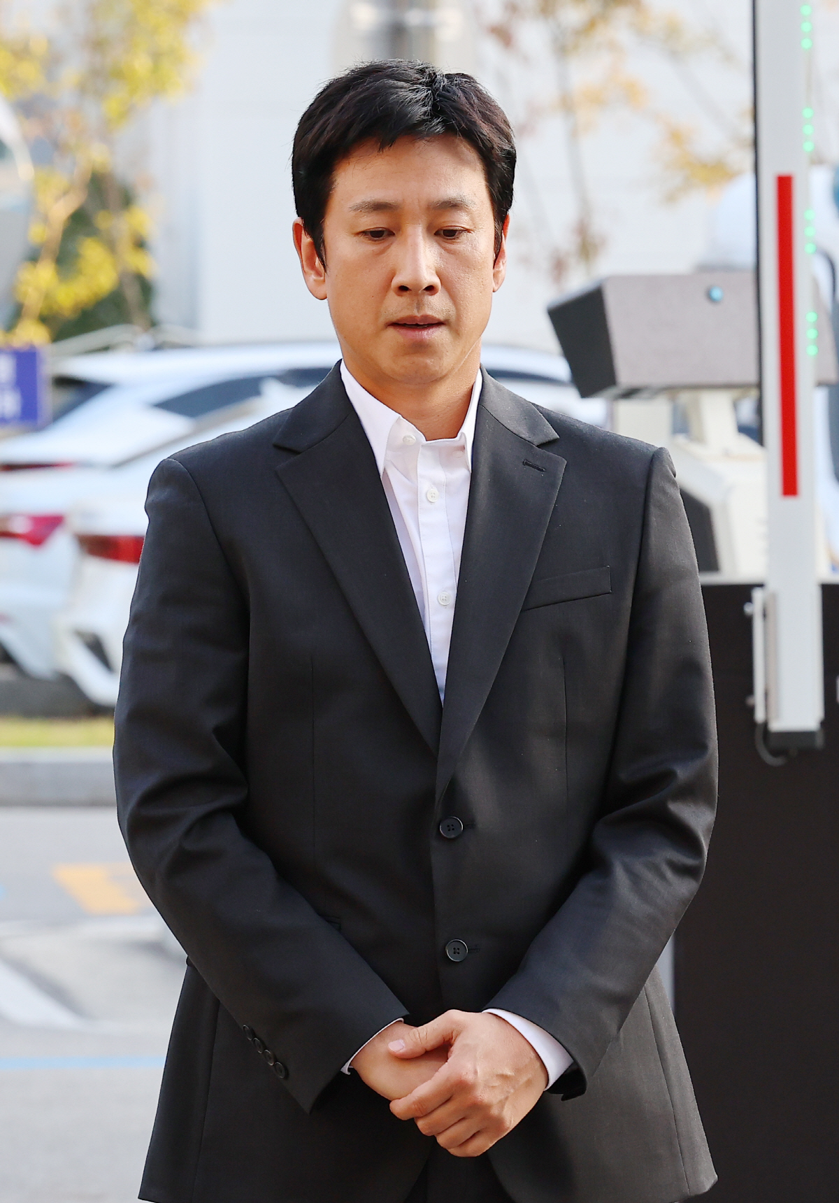 "이선균에 3억 원 받았지만"..유흥업소 A실장 '협박 피해' 주장