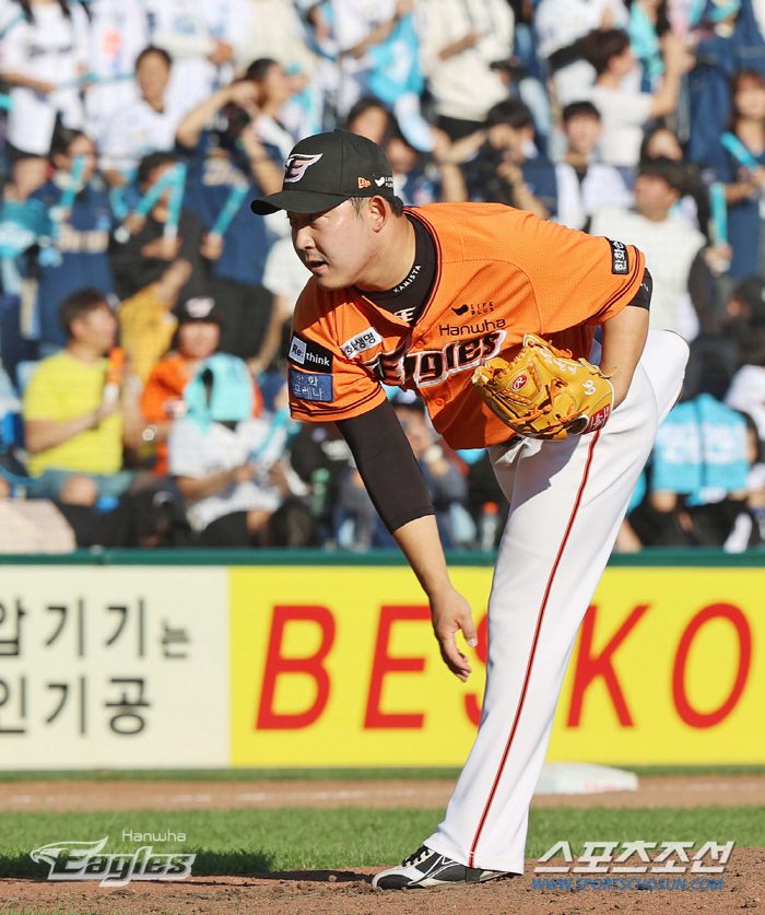 백업 내야수→핵심 불펜투수, "없었으면 어쩔뻔..." 2차례 2군 추락→…