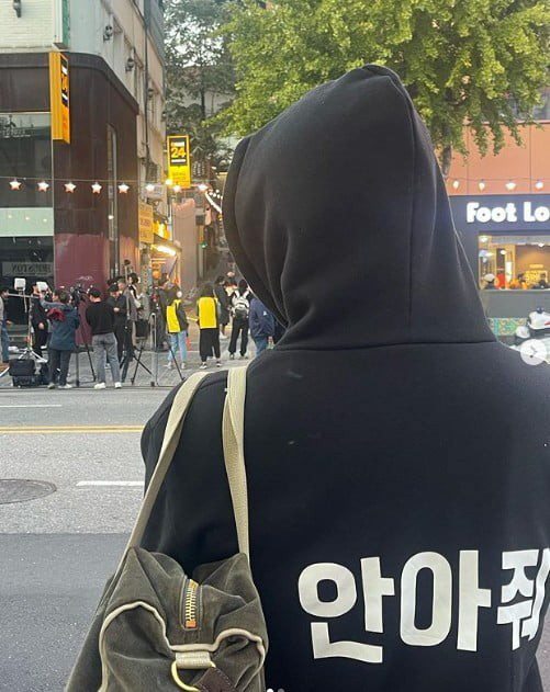 홍석천, 이태원 참사 1주기 애도…"모두 안아드리고 싶다"
