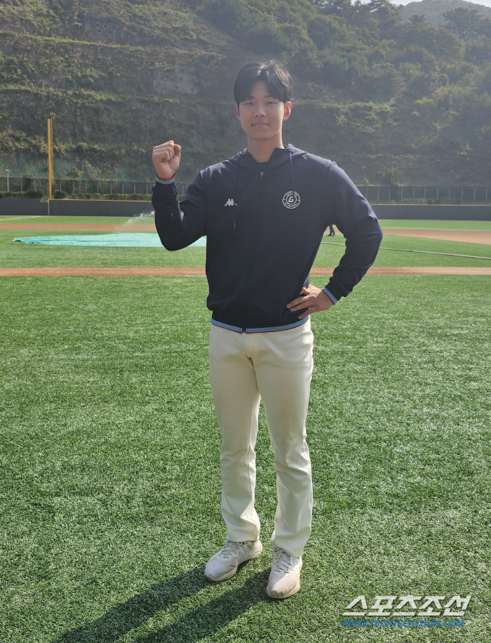 "좋은 좌완 있는데 이름이..." 김태형 눈도장 쾅, 150㎞ 군필 좌완…