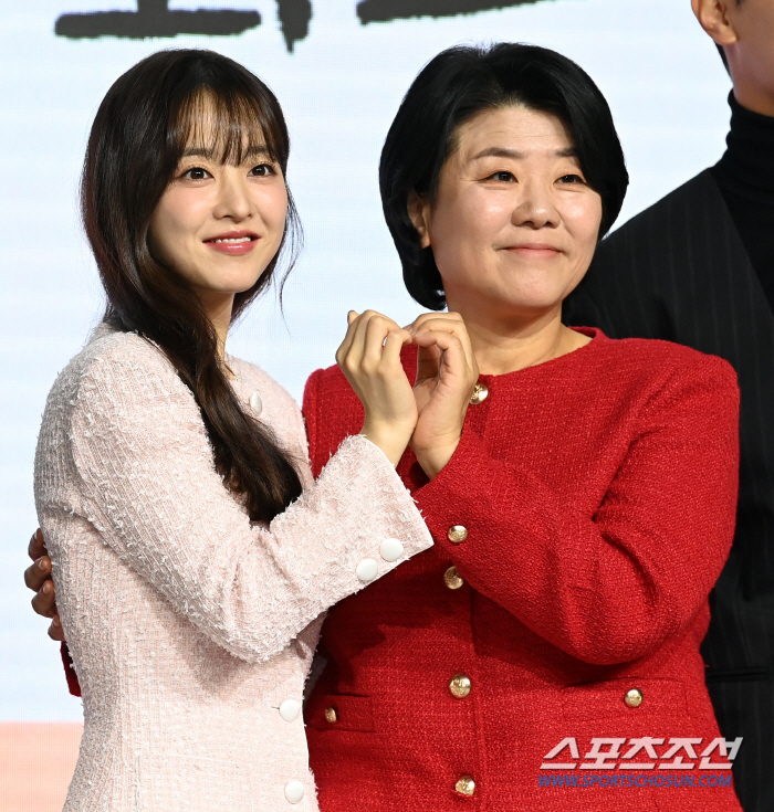 [SC현장] "문턱 낮아지길"..박보영, 온기로 '정신병동' 인식개선 프…