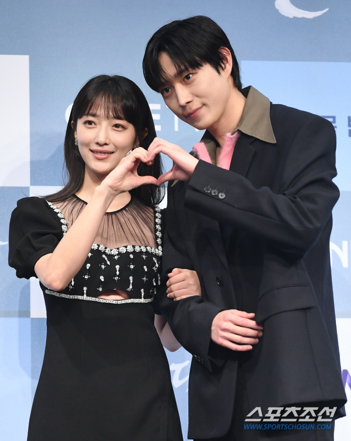 [SC현장]"인생 웹툰이라는데"…'낮뜨달' 원작과 다른 매력으로 '폐인'…