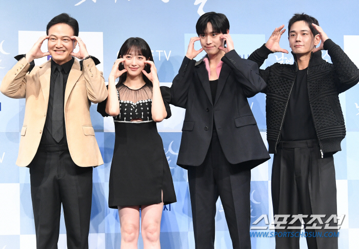 [SC현장]"인생 웹툰이라는데"…'낮뜨달' 원작과 다른 매력으로 '폐인'…