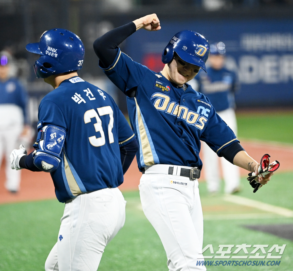 'WC→준PO→PO 6연승 웃지만...' 힘 떨어지는게 보인다. 2차전 …