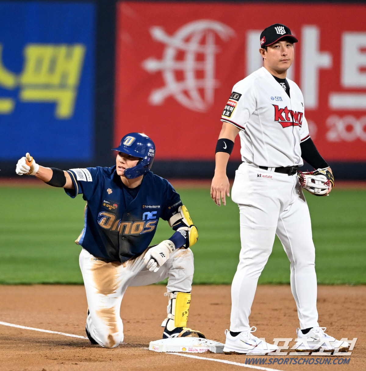 'WC→준PO→PO 6연승 웃지만...' 힘 떨어지는게 보인다. 2차전 …