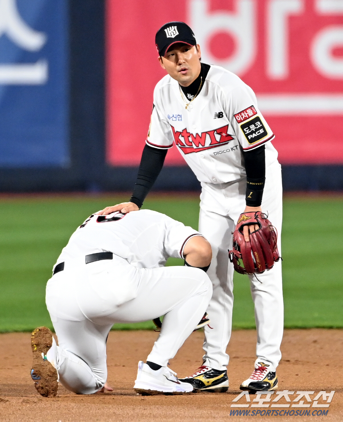 "일단 3차전부터 이기고"…지독한 불운, 만루서 호수비라니 "9회에 끝났…