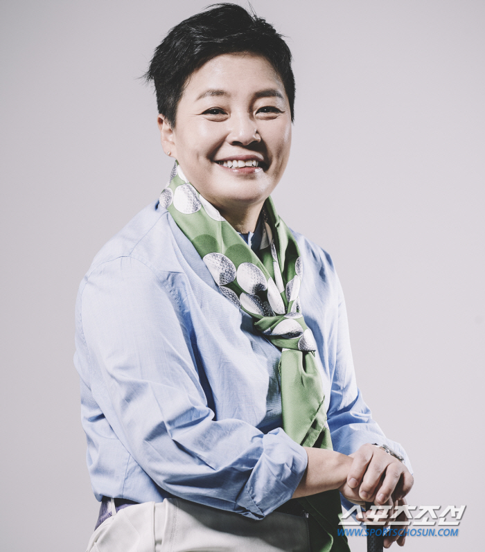 '한국인 유일' 전현지 코치, 3회 연속 LPGA 선정 톱 베스트50 티…
