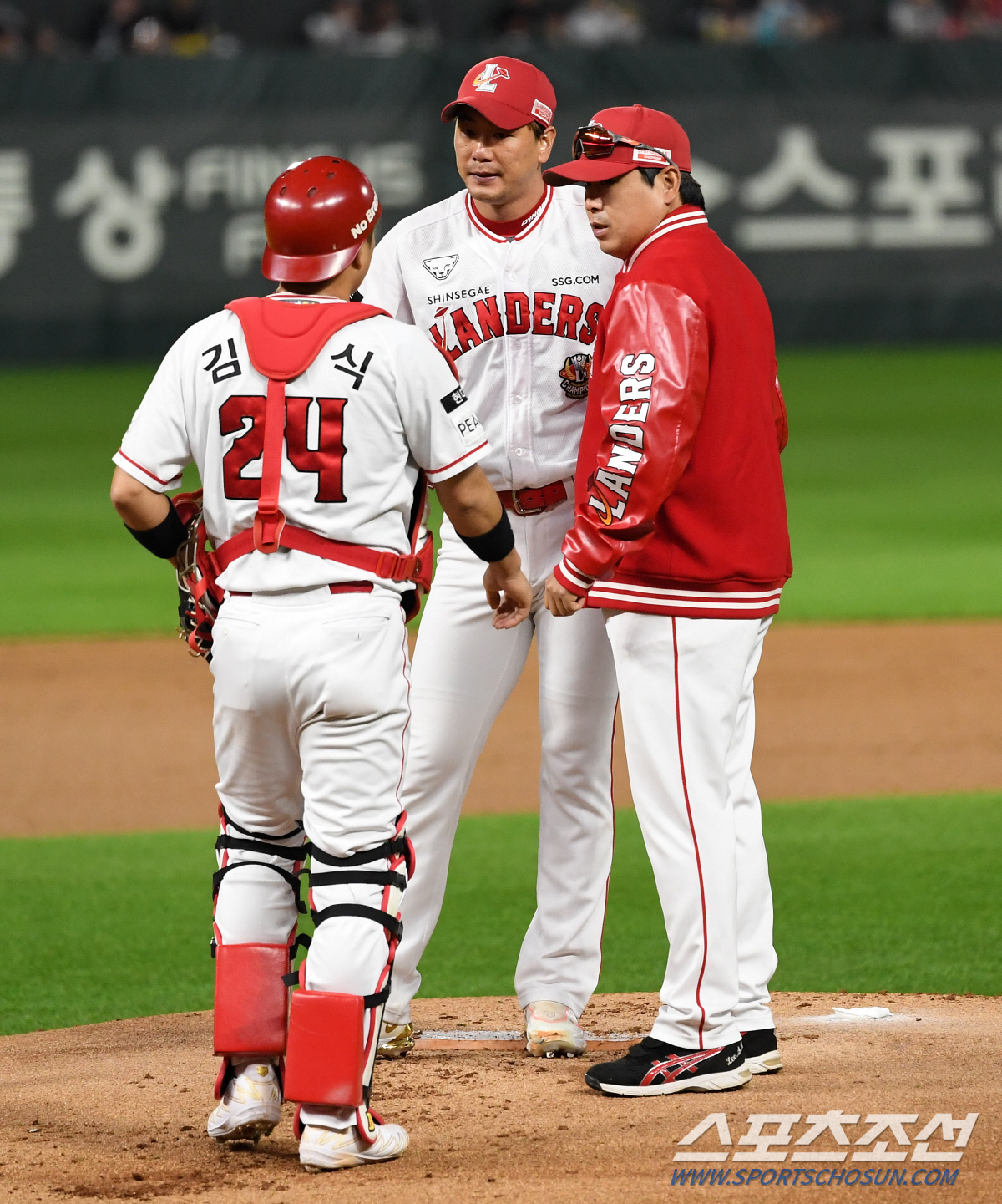 [공식 발표]'김원형 감독 경질' SSG, 코치진도 대거 교체…조원우·박…