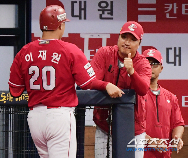 [공식 발표]'김원형 감독 경질' SSG, 코치진도 대거 교체…조원우·박…