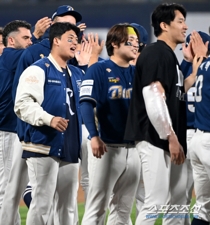 "양의지선배 처럼.." 15승 외인 압도한 제로맨의 엄지척, "KS에도 …