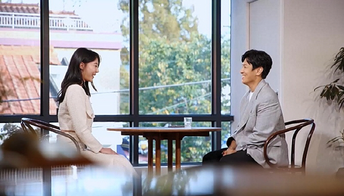[SC리뷰]79년생 김동완, 90년생 피부과 여의사와 소개팅…애프터신청까…