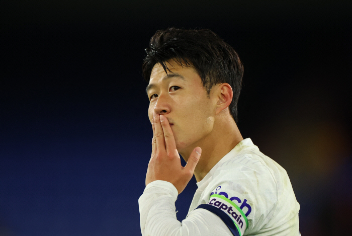 "SON 목소리 제일 커! 브라질 사람 인줄" 에메르송이 밝힌 라커룸 분…