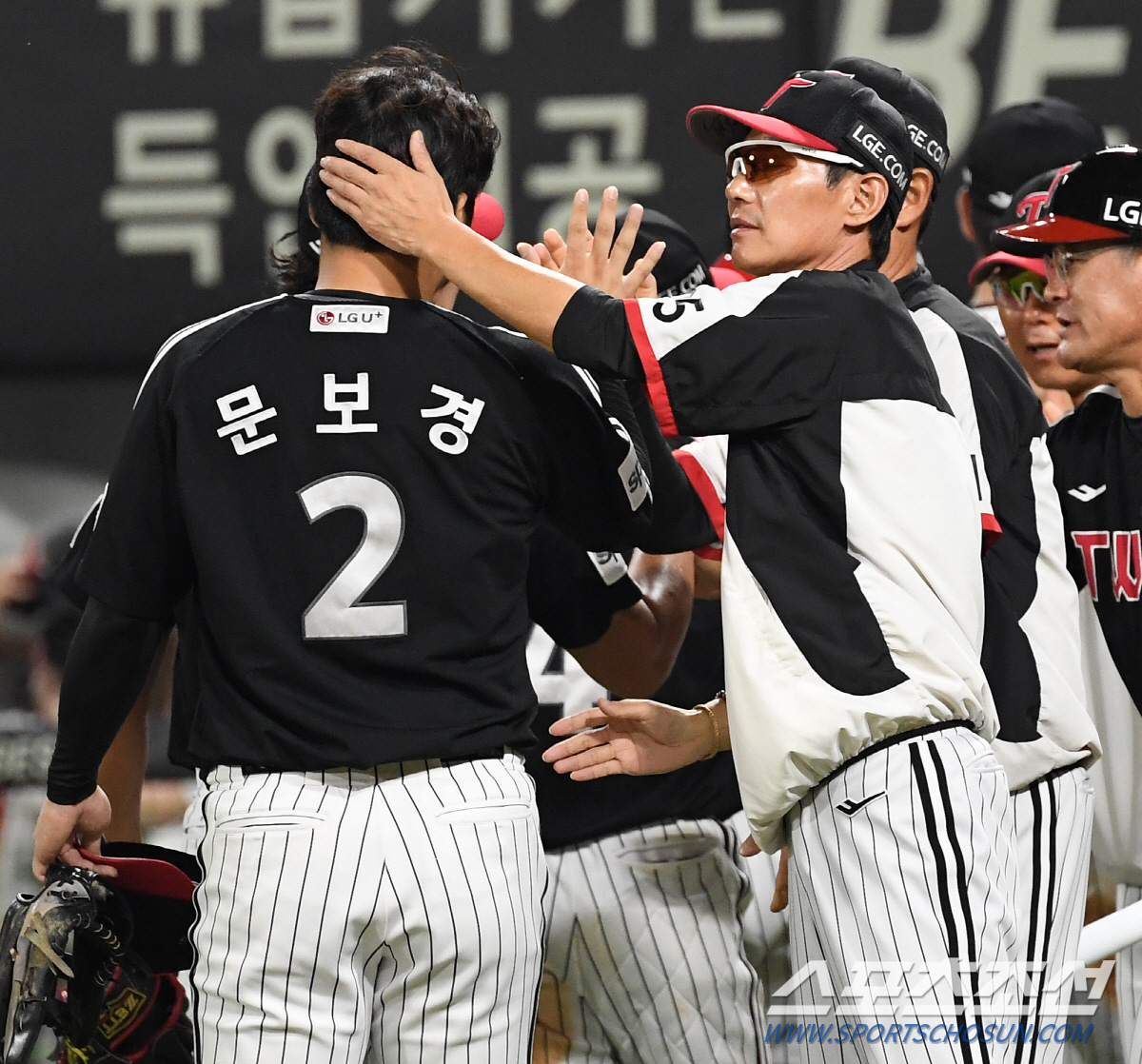 "아버지께서 롤렉스 타오라고..." "한국시리즈보다 더 떨린대요..." …