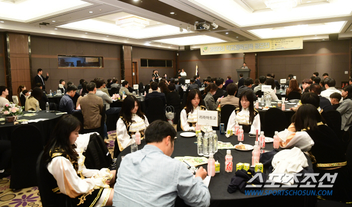 '4년만에 열린 감사축제' 선생님과 학생, 가족이 모두 함께 즐긴 '20…
