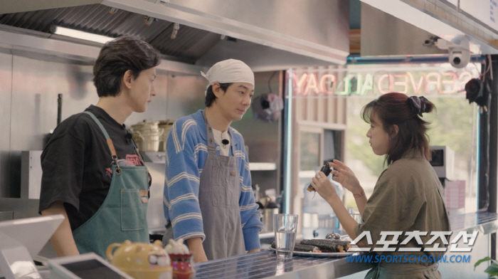 '어쩌다 사장3', '김밥 가격' 논란? 개당 1.99달러 김밥→조인성 …